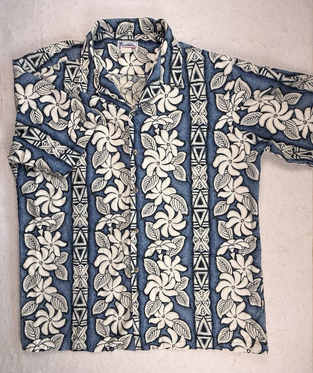 Vintage Hawaiian Shirt Blue white floral XL classic vacation